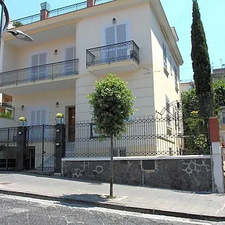 Casa Parthenope Alojamento de Acomodação e Pequeno-almoço Ercolano